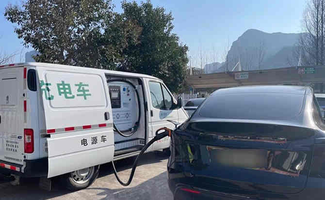 介休汽车搭电